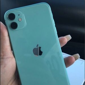 At&t iPhone 64GB I like new no scratches